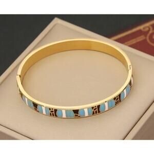 RETAIL $40 Tiffany Blue*White*Black Enamel Bangle*18K Gold Over stainless steel